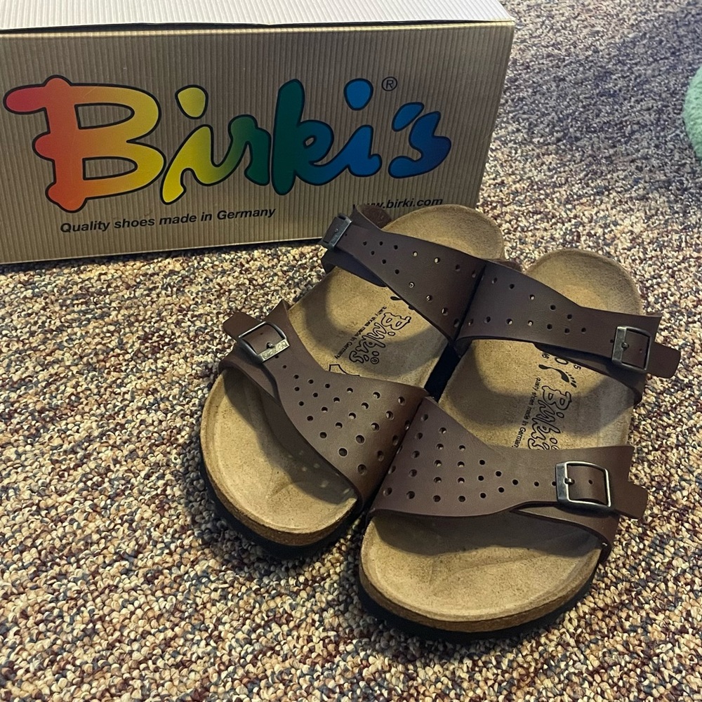 Birki’s Freeport brown sandals